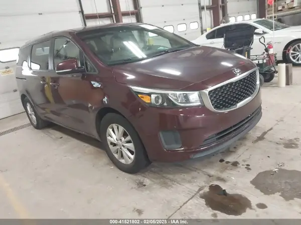 KNDMB5C19H6247846 2017 KIA SEDONA - Image 1