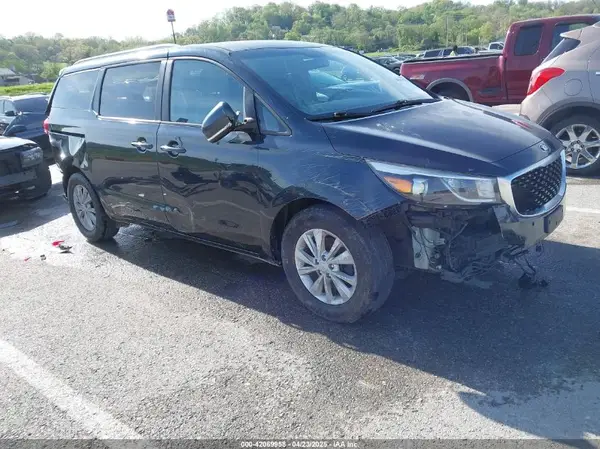 KNDMB5C19H6247894 2017 KIA SEDONA - Image 1