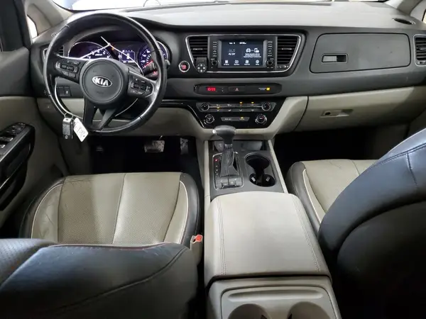 KNDMB5C19H6250181 2017 KIA SEDONA - Image 8