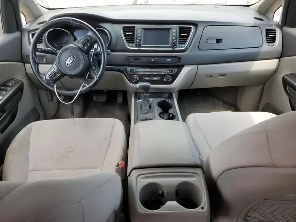 KNDMB5C19H6257549 2017 KIA SEDONA - Image 8