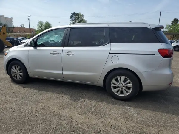 KNDMB5C19H6265263 2017 KIA SEDONA - Image 2