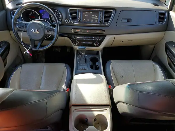 KNDMB5C19H6270317 2017 KIA SEDONA - Image 8