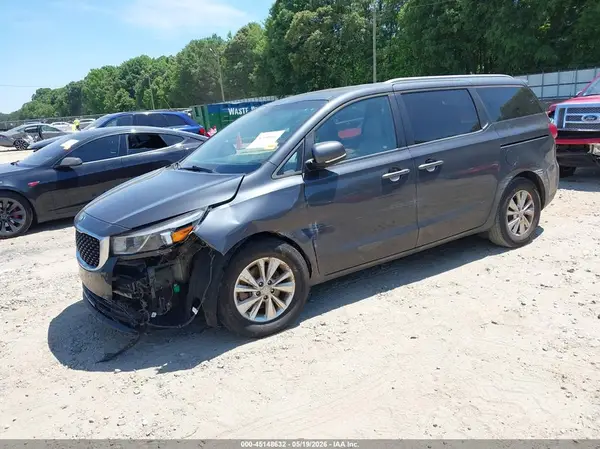 KNDMB5C19H6284346 2017 KIA SEDONA - Image 2
