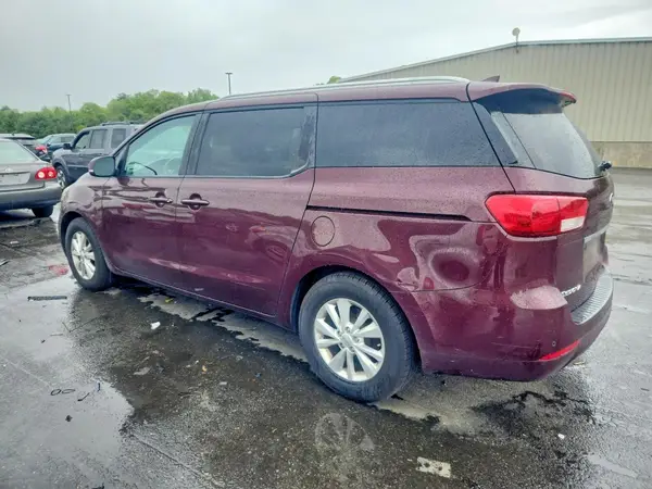 KNDMB5C19H6284413 2017 KIA SEDONA - Image 2