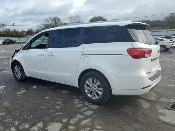 KNDMB5C19H6285822 2017 KIA SEDONA - Image 2
