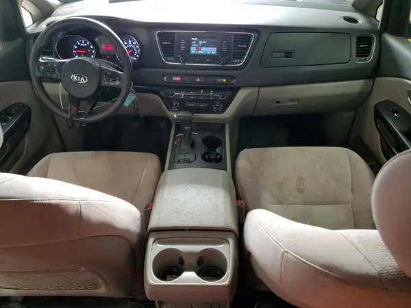 KNDMB5C19H6293774 2017 KIA SEDONA - Image 8