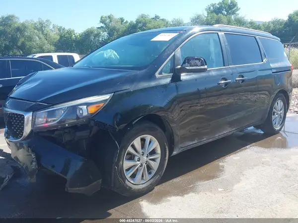 KNDMB5C19H6313134 2017 KIA SEDONA - Image 2