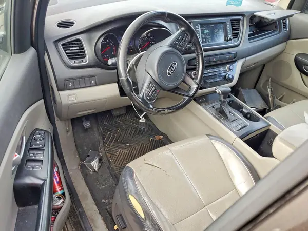 KNDMB5C19H6325610 2017 KIA SEDONA - Image 8