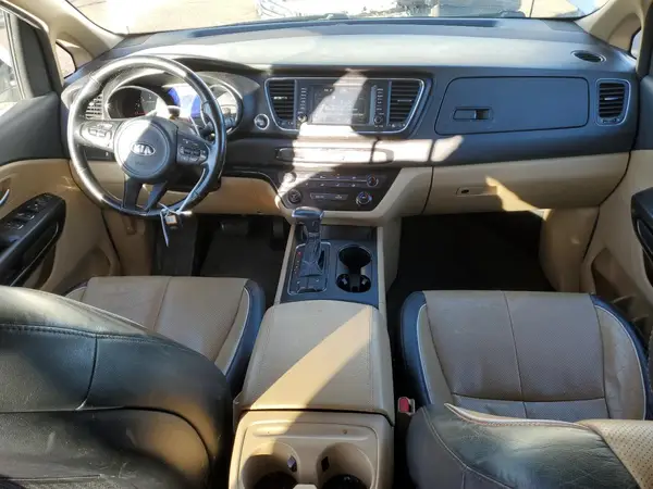 KNDMB5C19H6325946 2017 KIA SEDONA - Image 8