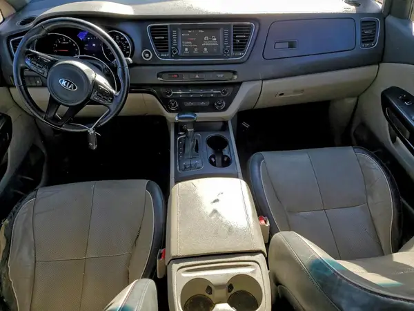 KNDMB5C19H6326689 2017 KIA SEDONA - Image 8