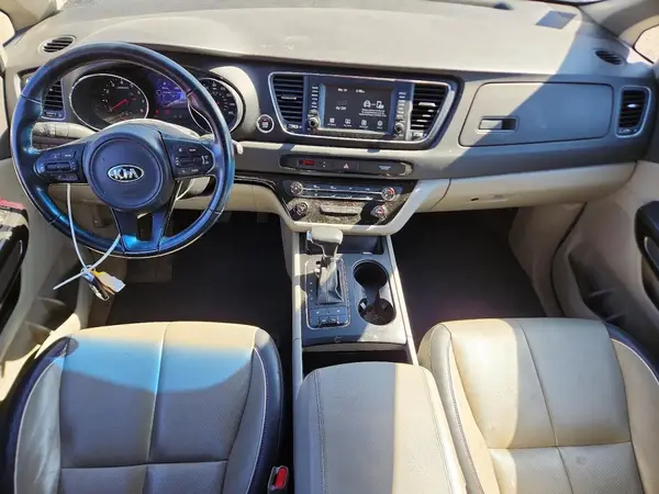 KNDMB5C19H6326952 2017 KIA SEDONA - Image 8