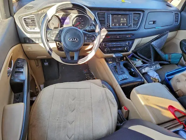 KNDMB5C19H6333383 2017 KIA SEDONA - Image 8