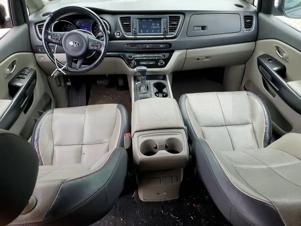 KNDMB5C19H6336302 2017 KIA SEDONA - Image 8