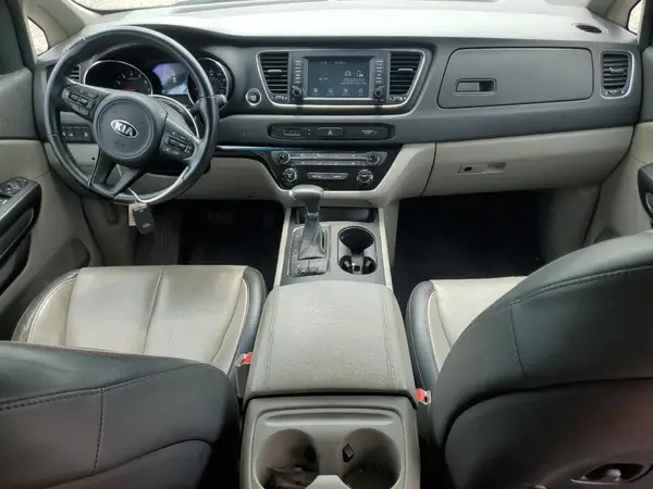 KNDMB5C19H6336316 2017 KIA SEDONA - Image 8