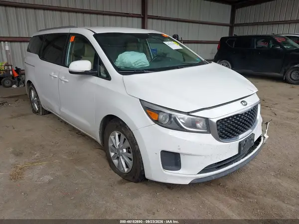 KNDMB5C19H6337210 2017 KIA SEDONA - Image 1