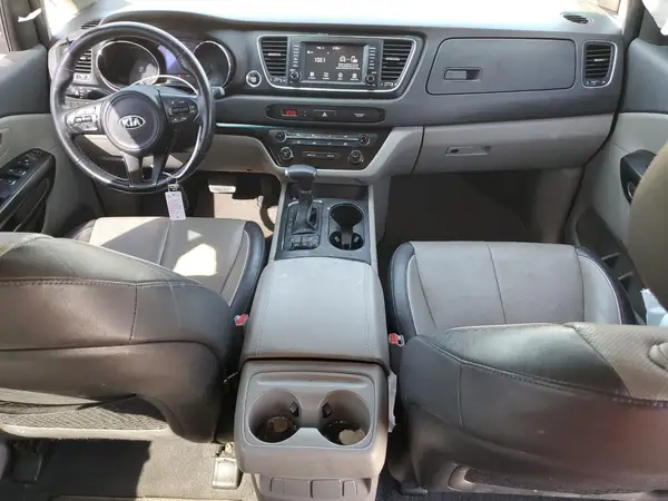 KNDMB5C19H6338583 2017 KIA SEDONA - Image 8
