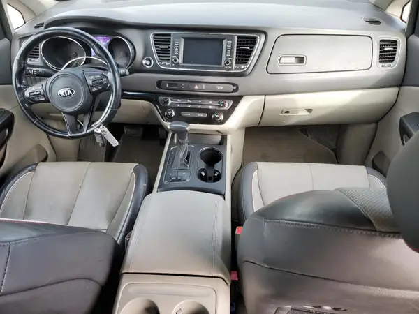 KNDMB5C19H6339538 2017 KIA SEDONA - Image 8