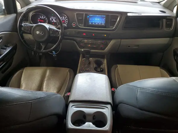 KNDMB5C19H6339734 2017 KIA SEDONA - Image 8