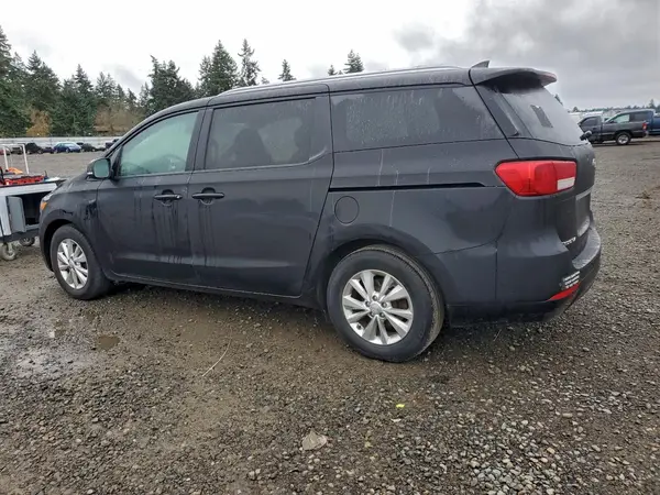 KNDMB5C19H6339989 2017 KIA SEDONA - Image 2