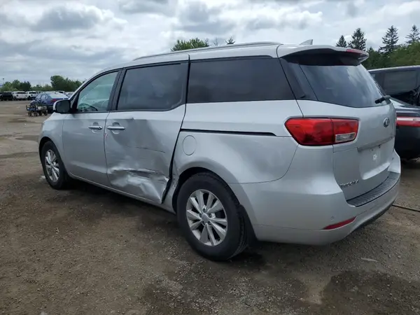 KNDMB5C19J6360752 2018 KIA SEDONA - Image 2