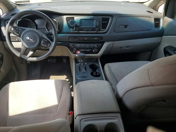KNDMB5C19J6380290 2018 KIA SEDONA - Image 8