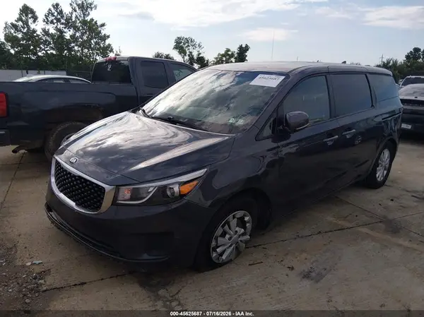 KNDMB5C19J6383139 2018 KIA SEDONA - Image 2