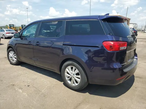 KNDMB5C19J6389362 2018 KIA SEDONA - Image 2