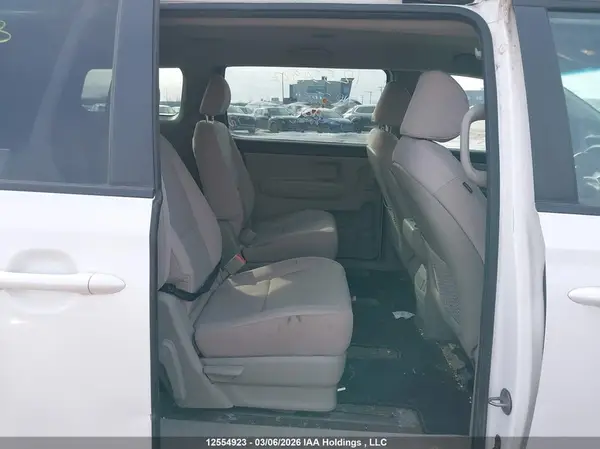 KNDMB5C19K6463767 2019 KIA SEDONA - Image 8