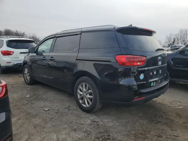 KNDMB5C19K6517665 2019 KIA SEDONA - Image 2