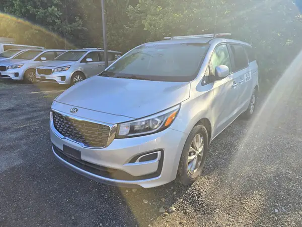KNDMB5C19K6567109 2019 KIA SEDONA - Image 2