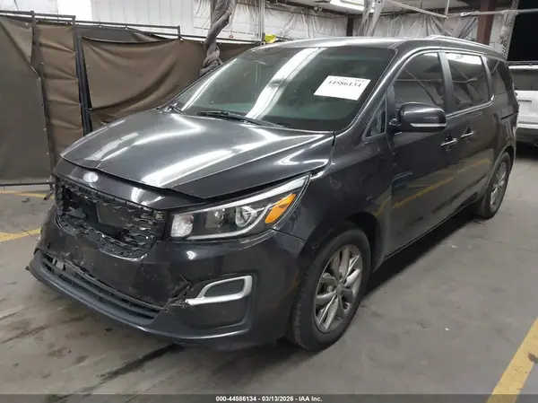 KNDMB5C19L6576264 2020 KIA SEDONA - Image 2