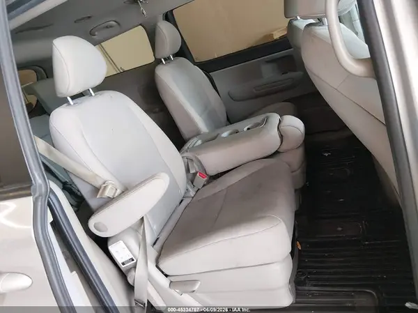 KNDMB5C19L6619596 2020 KIA SEDONA - Image 8