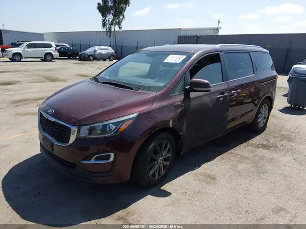 KNDMB5C19L6642313 2020 KIA SEDONA - Image 2