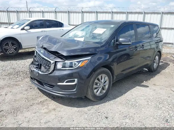 KNDMB5C19M6668315 2021 KIA SEDONA - Image 2