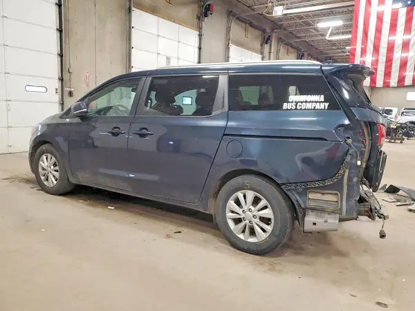 KNDMB5C1XG6082436 2016 KIA SEDONA - Image 2