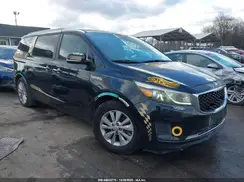 KNDMB5C1XG6083070 2016 KIA SEDONA