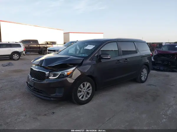 KNDMB5C1XG6084316 2016 KIA SEDONA - Image 2