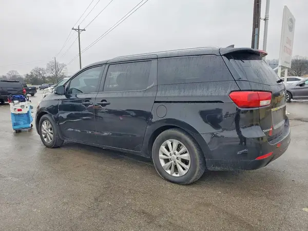 KNDMB5C1XG6085952 2016 KIA SEDONA - Image 2