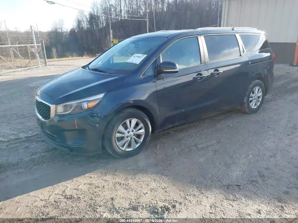 KNDMB5C1XG6088673 2016 KIA SEDONA - Image 2