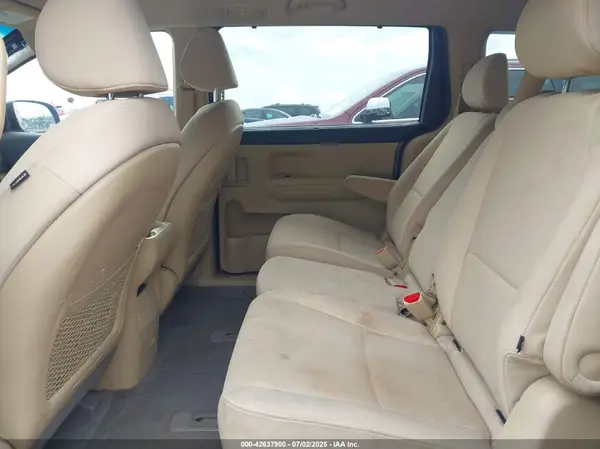 KNDMB5C1XG6088768 2016 KIA SEDONA - Image 8