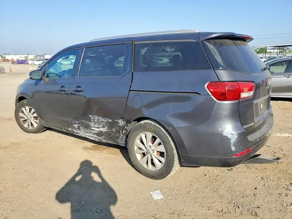 KNDMB5C1XG6090519 2016 KIA SEDONA - Image 2