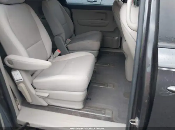KNDMB5C1XG6099737 2016 KIA SEDONA - Image 8