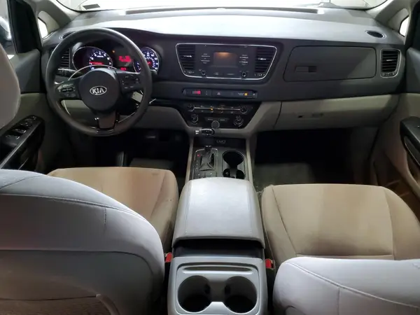 KNDMB5C1XG6106976 2016 KIA SEDONA - Image 8