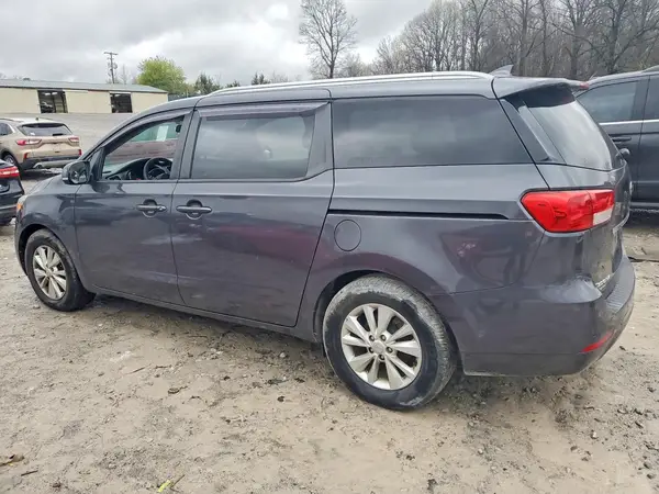 KNDMB5C1XG6116391 2016 KIA SEDONA - Image 2
