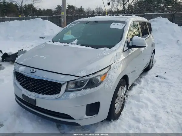 KNDMB5C1XG6118139 2016 KIA SEDONA - Image 2