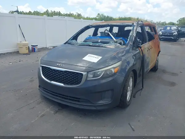 KNDMB5C1XG6119825 2016 KIA SEDONA - Image 2