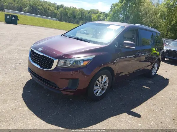 KNDMB5C1XG6124927 2016 KIA SEDONA - Image 2