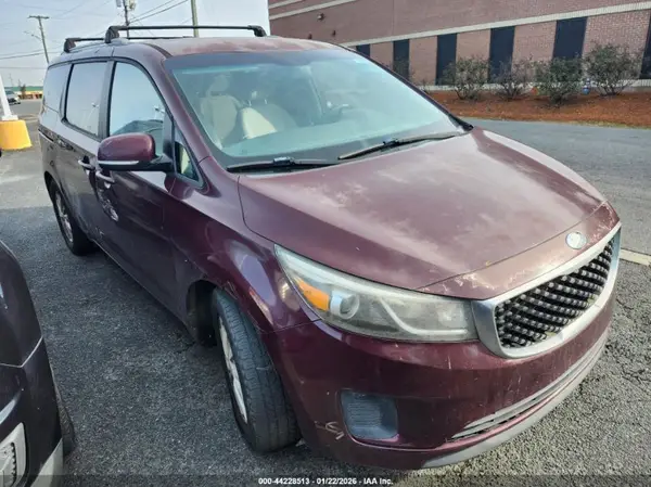 KNDMB5C1XG6128511 2016 KIA SEDONA - Image 2