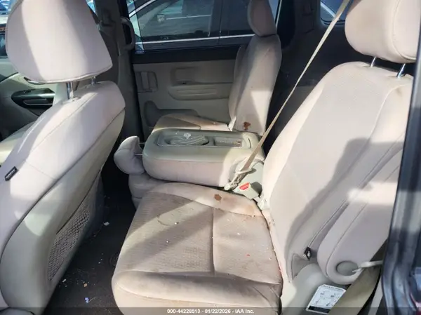 KNDMB5C1XG6128511 2016 KIA SEDONA - Image 8