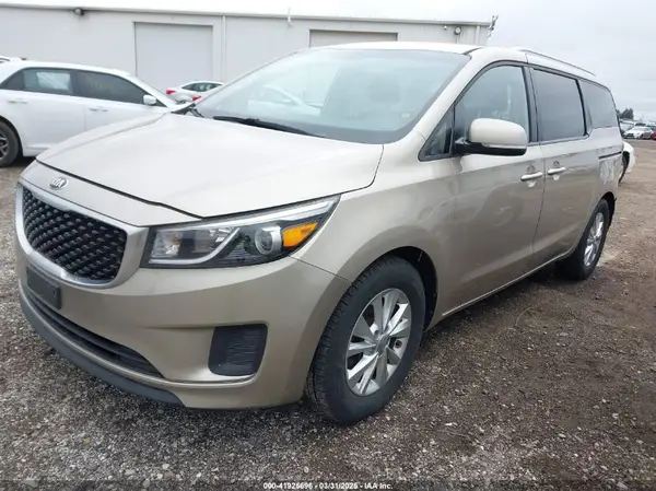 KNDMB5C1XG6130470 2016 KIA SEDONA - Image 2